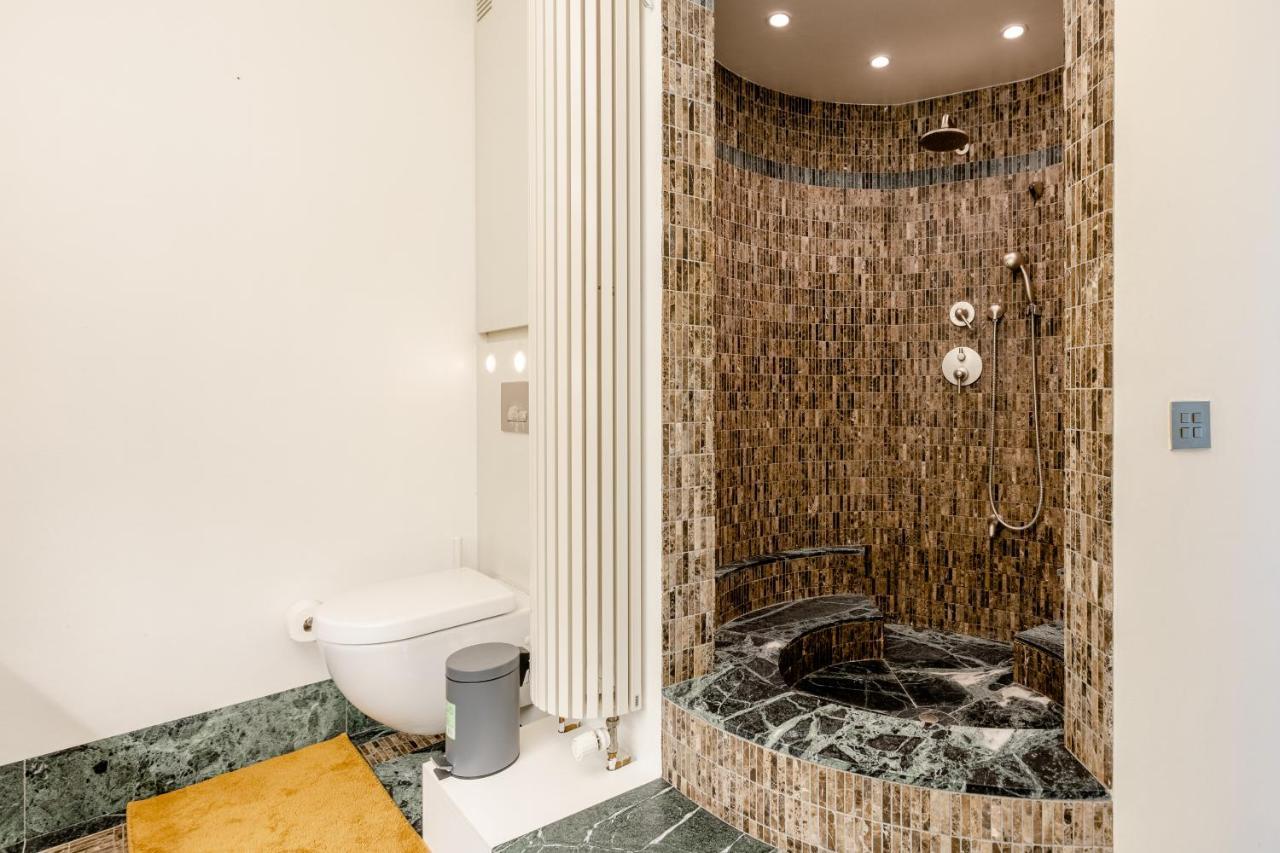 Luxe With Parking&garden In Wilrijk Antwerpen